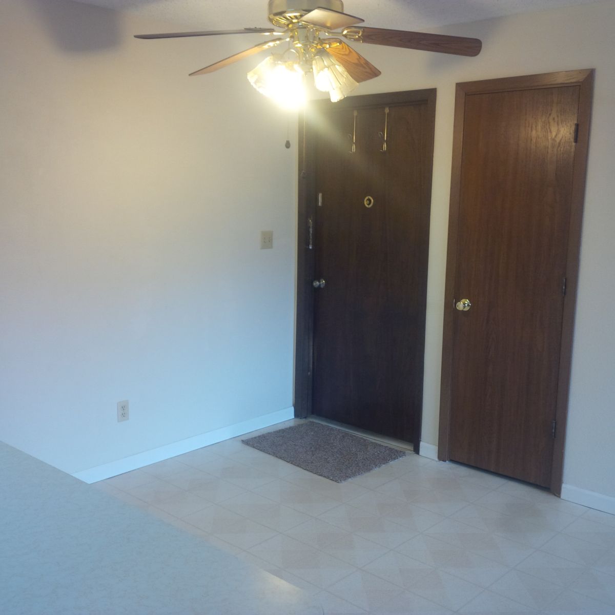 Apartment for rent in Highland, IL
